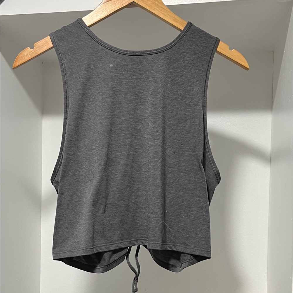 Lululemon Cropped Women's Top